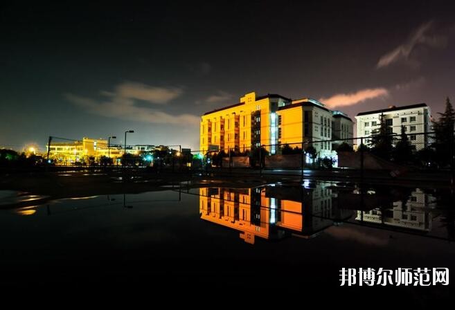 云南大學滇池師范學院國家旅游度假區校區是幾本