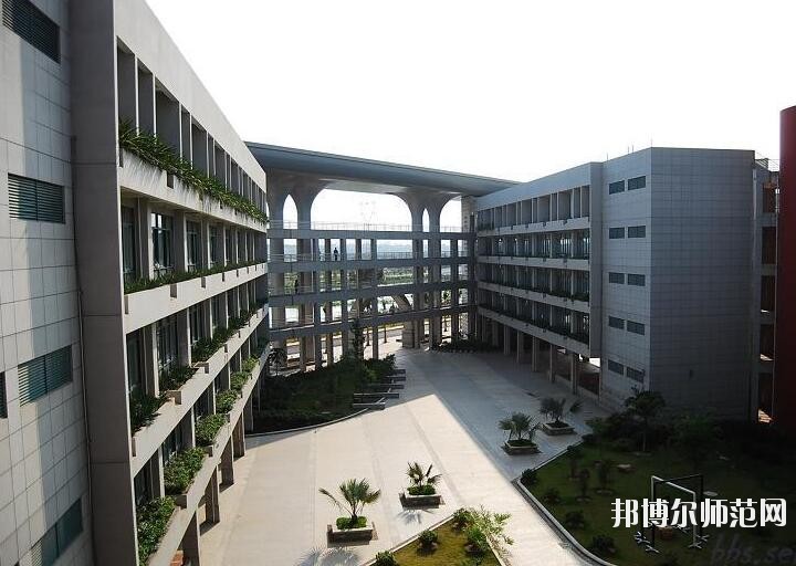 華僑師范大學(xué)廈門(mén)校區(qū)招生辦聯(lián)系電話