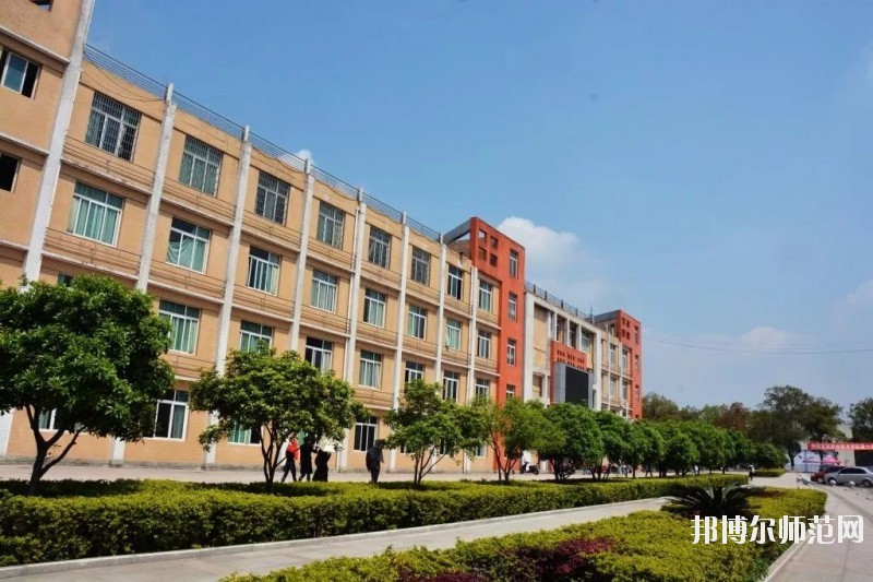 宜賓市商業職業中等專業幼兒師范學校2020年有哪些專業