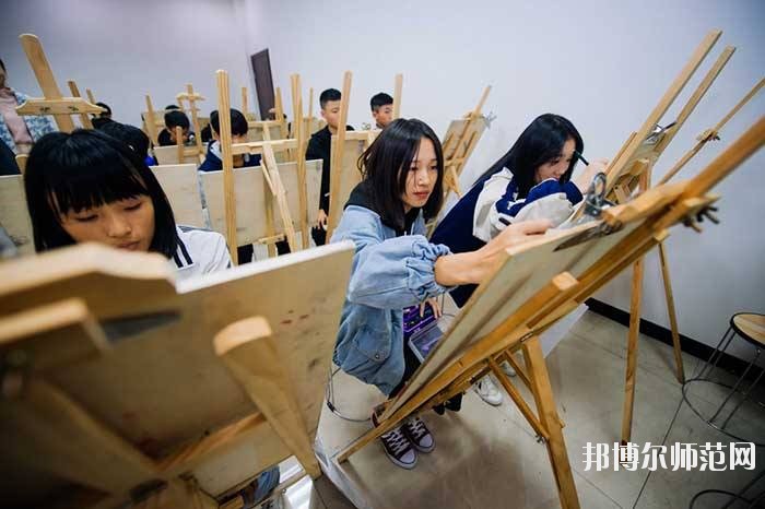 江西初中生讀幼師學校好嗎