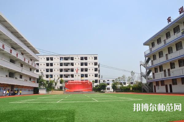 江西幼師學校什么專業適合男生