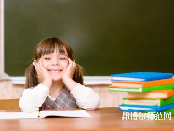 四川初中生學幼師學校的學校