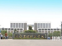 云南2021年女生讀幼師學校好嗎