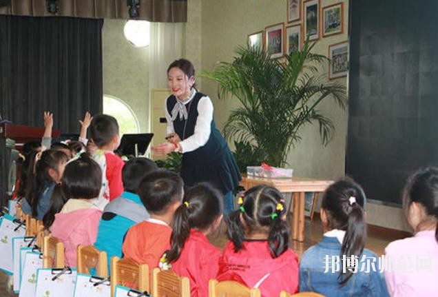 廣州2020年適合女生的幼師學校專業