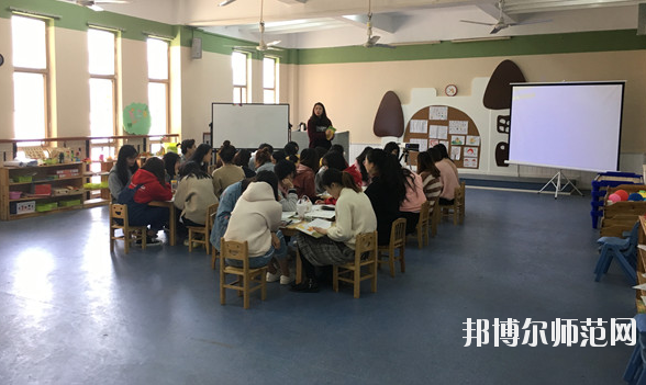 武昌職業學院0