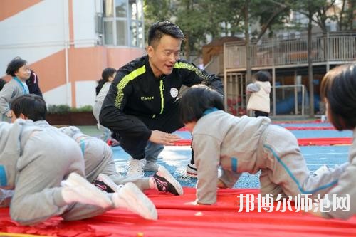 寶雞2020年男生讀幼師學校好不好