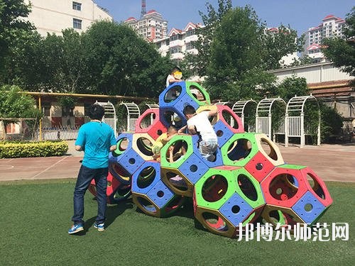 達州2020年女生學(xué)幼師學(xué)校好找工作嗎