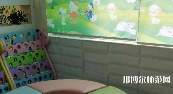 安徽2020年男生上幼師學校學什么專業好