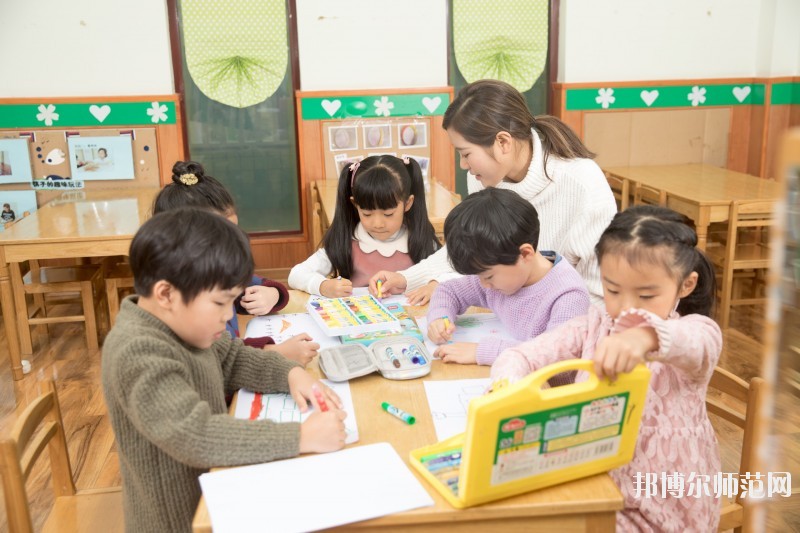 六盤水2021年在幼師學校學什么專業好