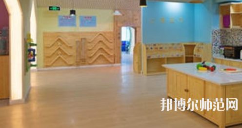 安徽2021年女生上幼師學校學什么專業好