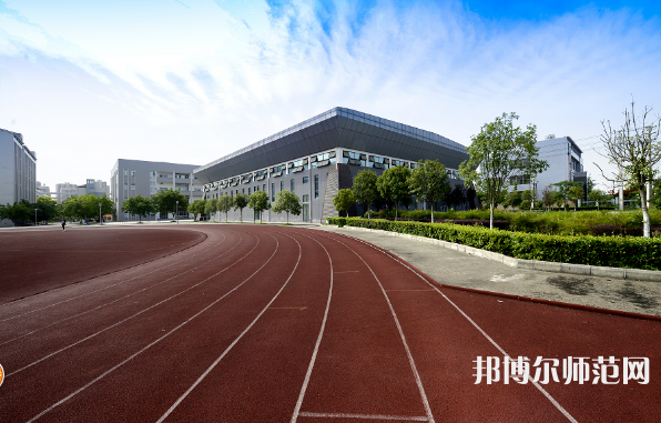 四川商業服務技工幼兒師范學校2023年怎么樣、好不好