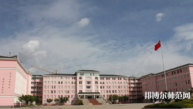 大理州幼師財貿學校2023年地址在哪里