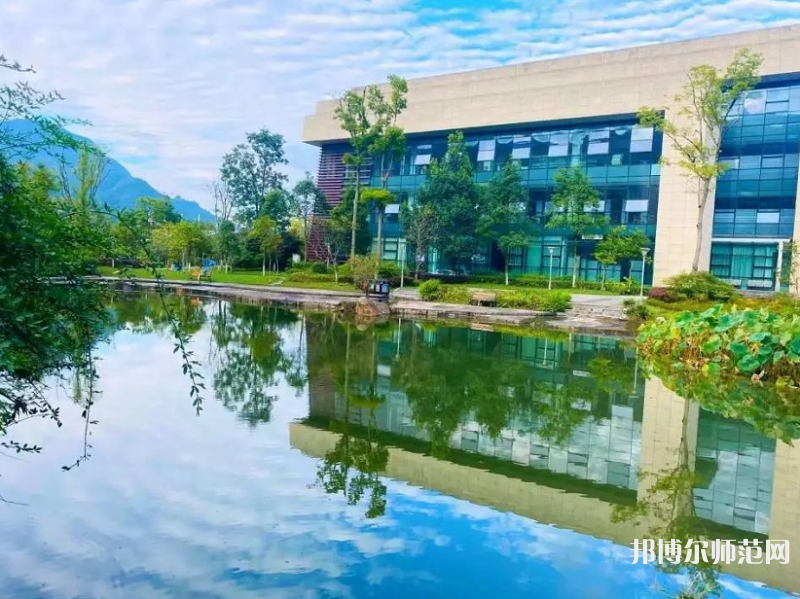  阿壩師范學院2023年有哪些專業