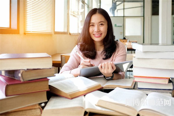 湖北公辦漢語言文學學校有哪些 湖北公辦漢語言文學學校名單一覽表