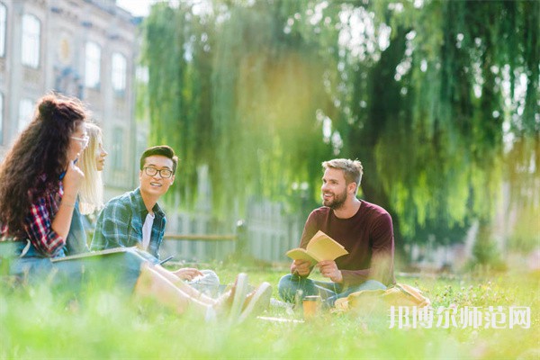 上海外國語師范大學賢達經(jīng)濟人文學院虹口校區(qū)介紹、地址